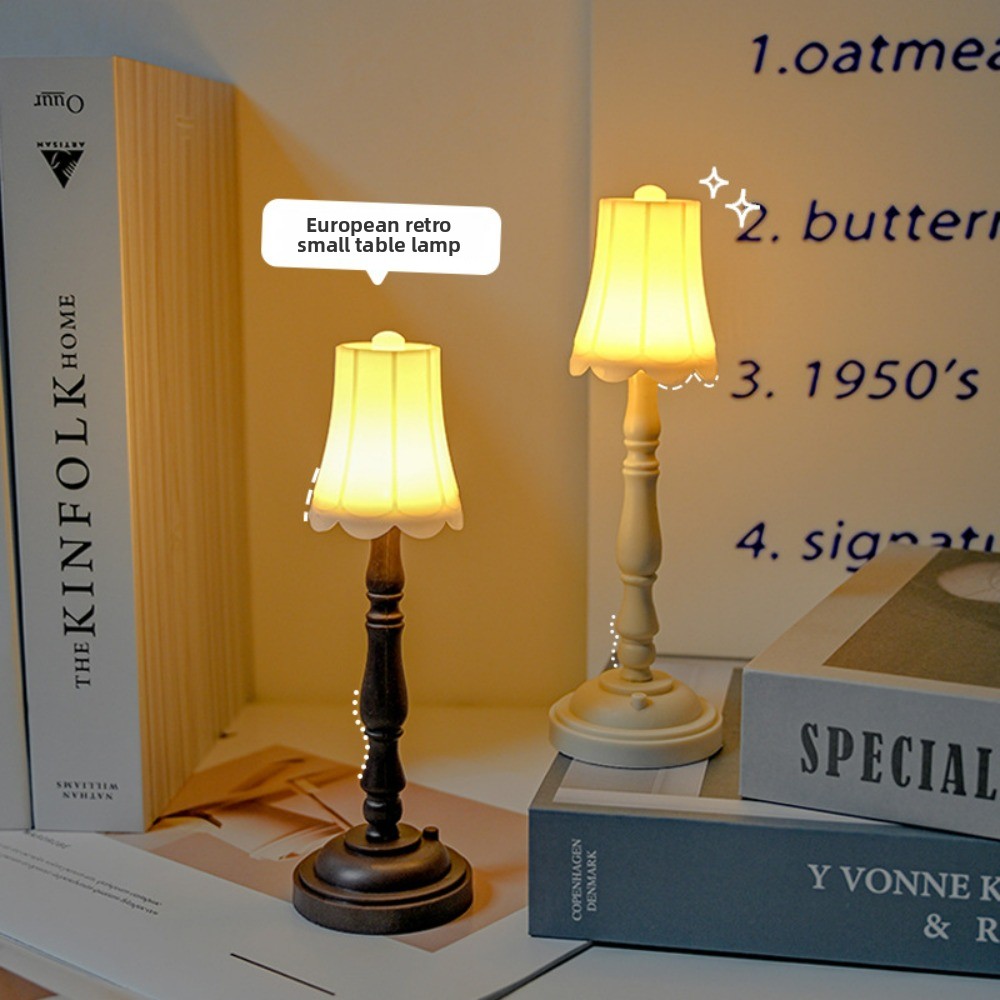 Desk Setup Vintage - ضوء ليلي LED عتيق - مصباح