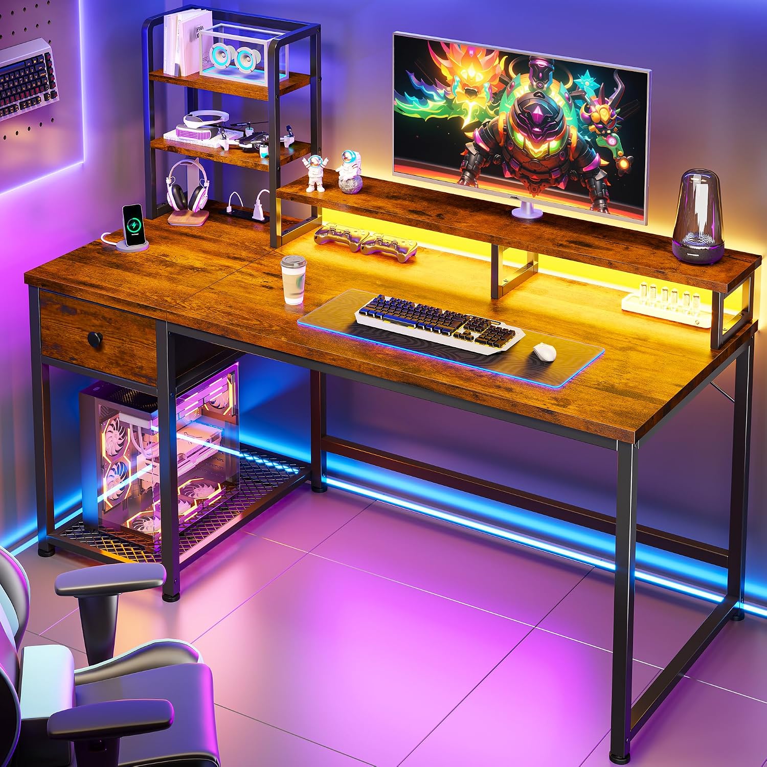 Desk Setup Brown - مكتب كمبيوتر صغير مع رف علوي