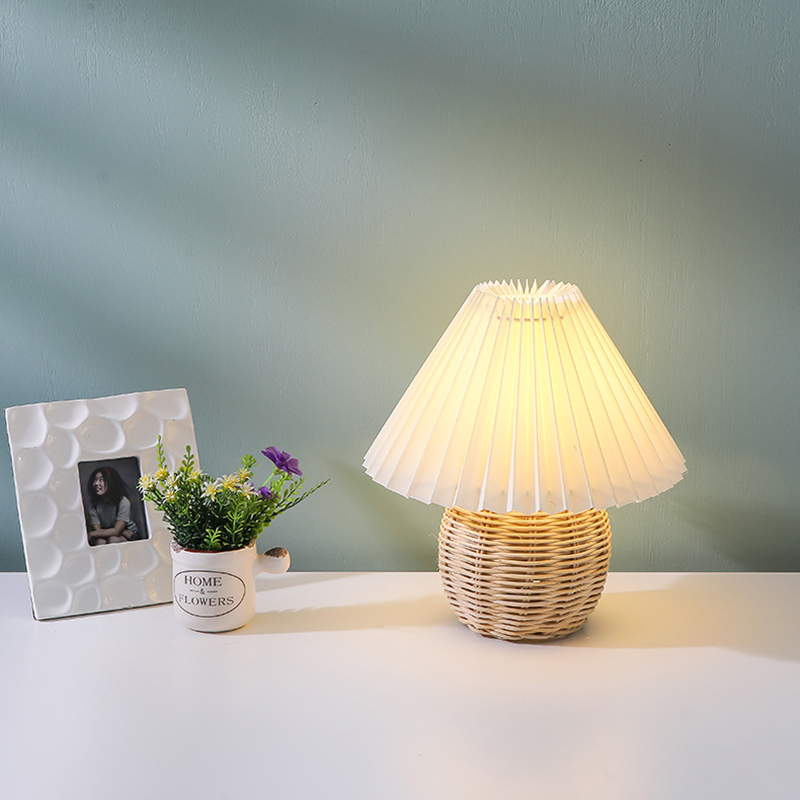 مصباح طاولة LED مطوي من SCKDAY - مراجعة Desk Setup Vintage وسعره